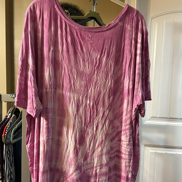 Time and true pink tie die short sleeve - Picture 3 of 3
